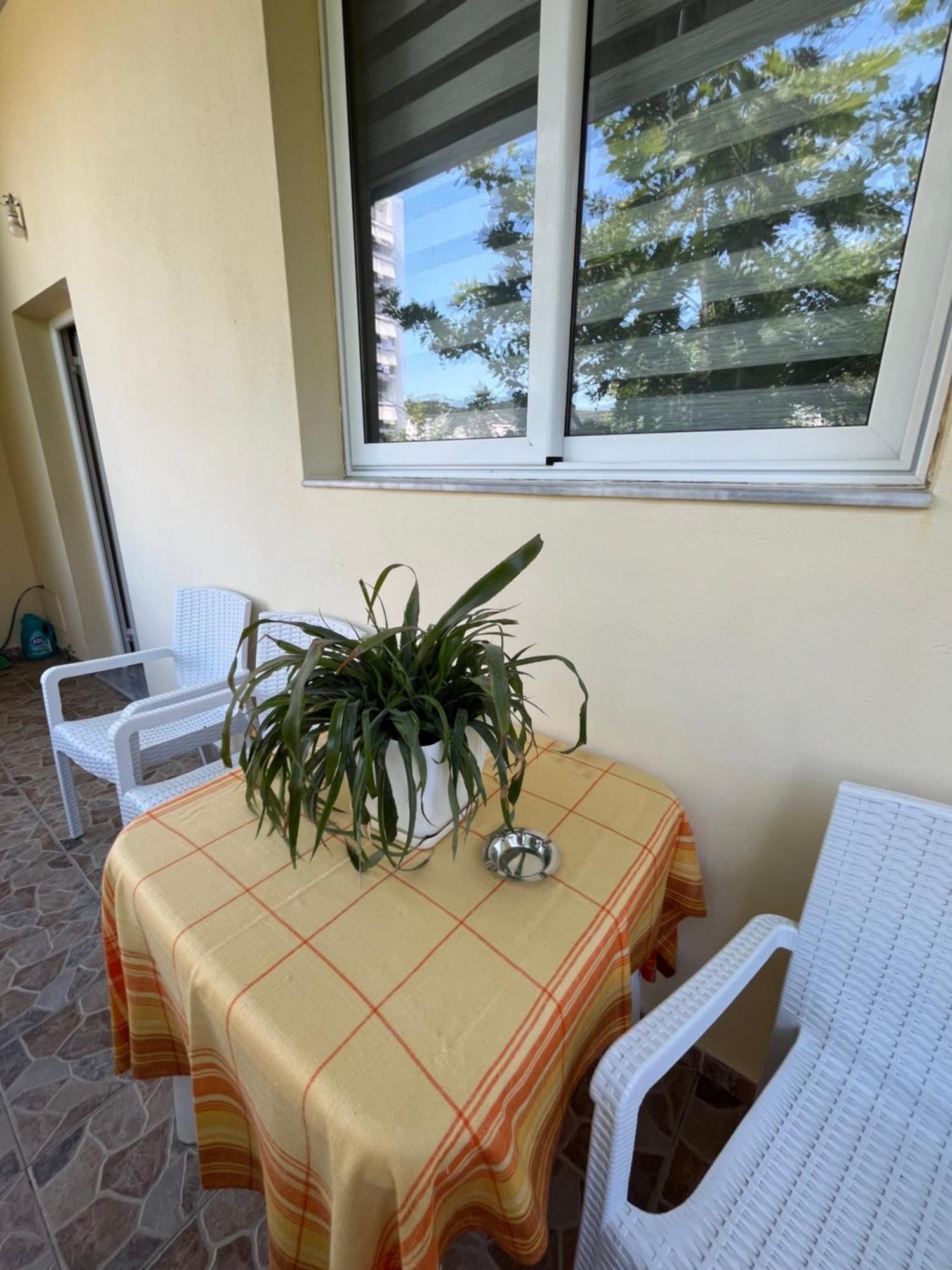 Iljazi'S Apartaments วญอเรอ ภายนอก รูปภาพ