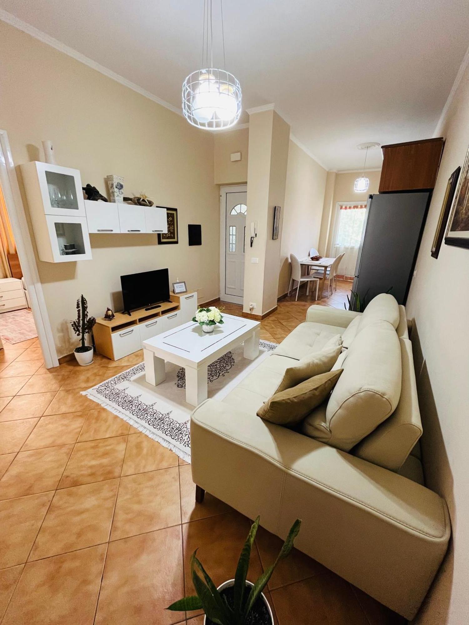 Iljazi'S Apartaments วญอเรอ ภายนอก รูปภาพ