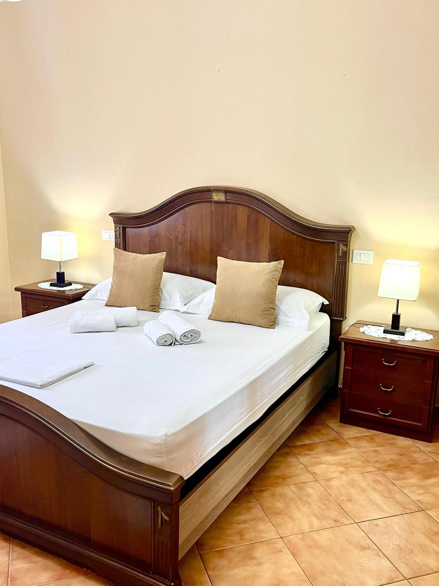Iljazi'S Apartaments วญอเรอ ภายนอก รูปภาพ