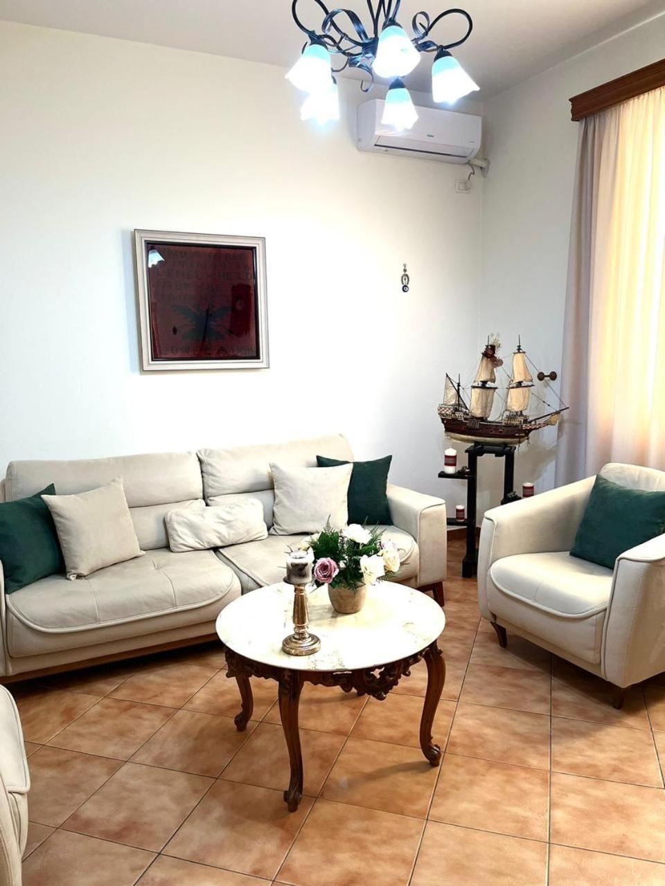 Iljazi'S Apartaments วญอเรอ ภายนอก รูปภาพ